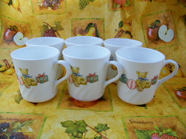 Vintage 6 Corelle Holiday Magic Christmas Coffee Cups by Corning Ware - $33.00