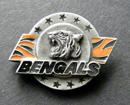 CINCINNATI BENGALS NFL FOOTBALL LOGO LAPEL PIN BADGE 1 INCH - $6.25