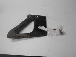 2004 Chevrolet Silverado 1500 Battery Tray Support Bracket - €34,35 EUR 2004 Chevrolet Silverado 1500 Battery Tray Support Bracket - €34,35 EUR