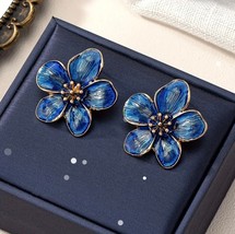 Elegant And Charming Earrings With Resin And Zinc Alloy, With Blue Flower Inlays - $17.64