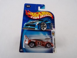 Van / Sports Car / Hot Wheels 042 Dodge #H6 - $9.99