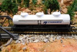 HO Scale: Bachmann Cyanamid Chemical 3-Dome Tank Car; Rare Model Railroad Train - £9.46 GBP