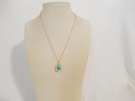 Charter Club 15&quot; Gold Tone Green Stone Teardrop Pendant Necklace C780 - £10.56 GBP