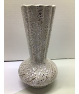 Mid Century Vintage SAVOY  Pottery white w Gold and White Splatter Flowe... - $14.85