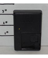 Genuine Original OEM SONY BC-CSD Battery Charger for D T R E Battery - $292.40 MXN