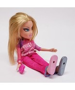 Vintage Bratz Cloe Doll 2001-First Generation- with Hairbrush - $268.13 MXN