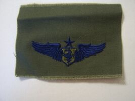 USAF SENIOR FLIGHT SURGEON INSIGNIA SUBDUED (BLUE ON OLIVE)  CLOTH NEW - $3.37
