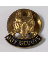 BOY SCOUTS UNIFORM PIN BUTTON VINTAGE RETRO WOLF CUBS METAL WEAR FRATERNAL - €17,27 EUR
