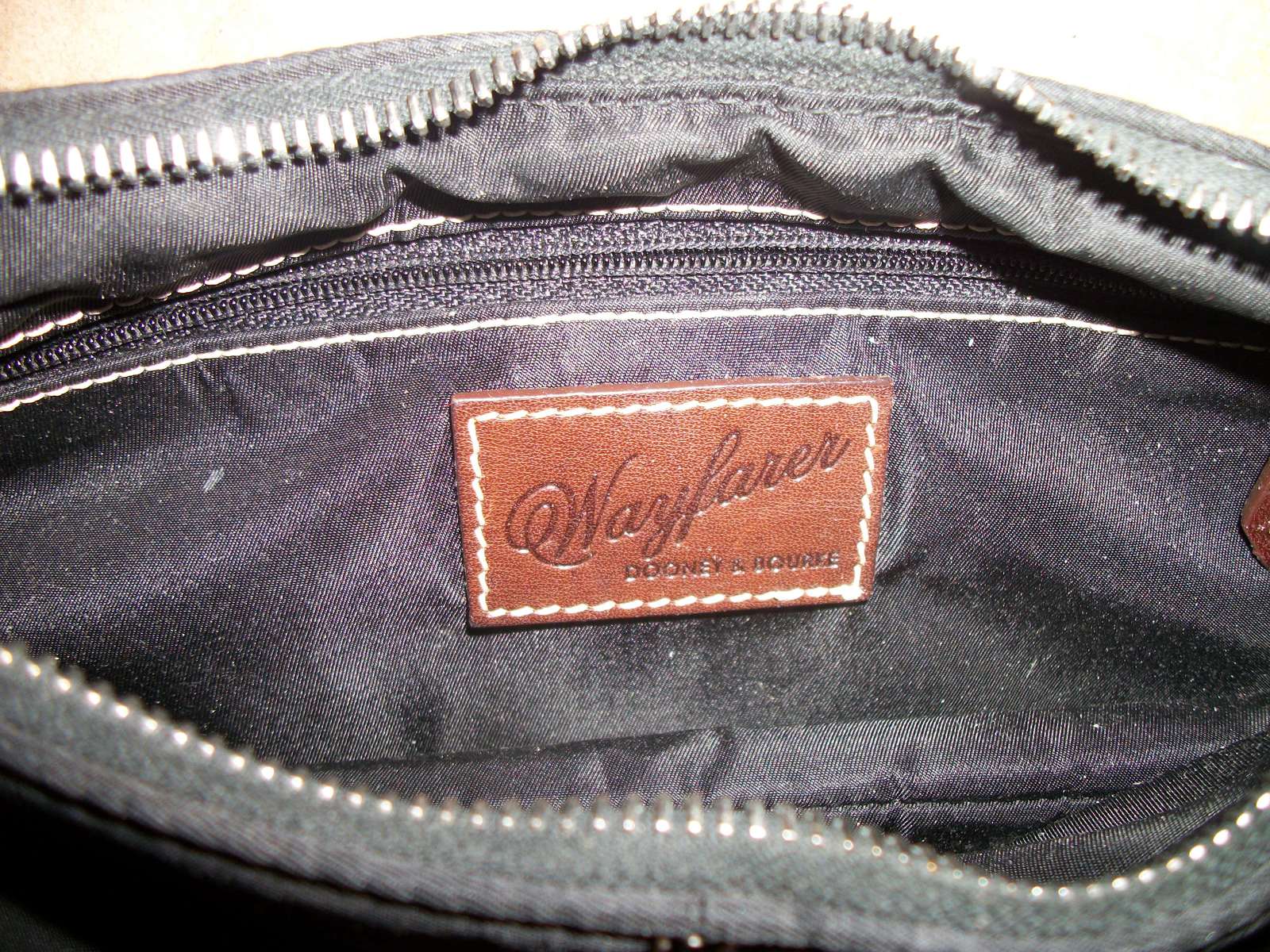 womens handbag black dooney and bourke  Item image 3