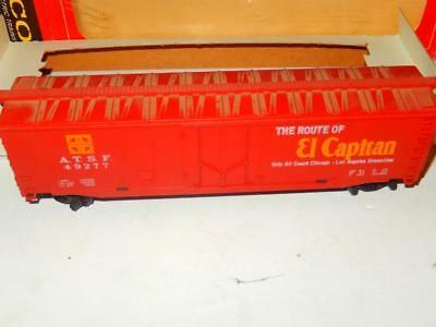 HO- TYCO- SANTA FE 50&#39; PLUG DOOR BOXCAR - LATCH COUPLERS- BOXED- EXC- W1 - $3.06