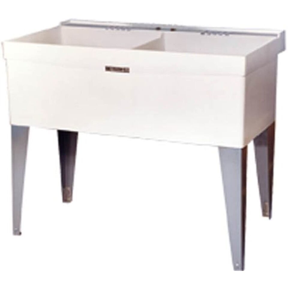 Mustee 27F Double Bowl Laundry Tub - $271.37