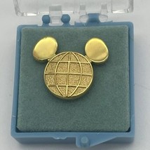 Disney Original Cast Member Service Award Gold Mickey Globe Pin Box Tanner - $87.89