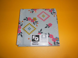 Fat Quarter (New) Diamond Design W/FLOWERS - £5.94 GBP