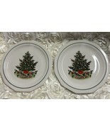 Set of 2 Pfaltzgraff Heritage Christmas Dinner Plates 10&quot; USA made Castl... - $24.75