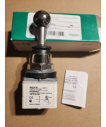 Schneider 9001K35 Type K  joystick controller 30mm Push Button - $2,755.99 MXN