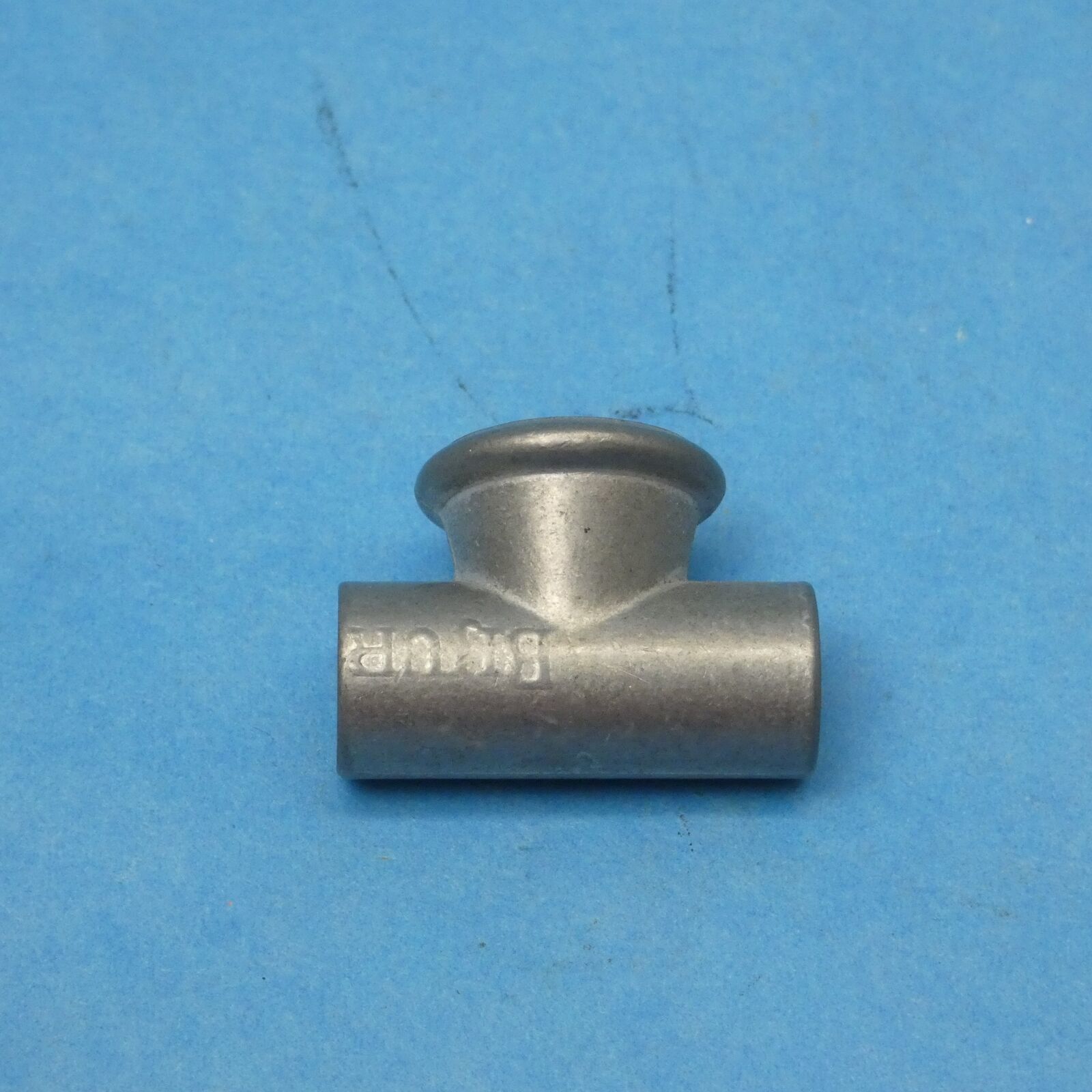 Devco or Bijur B3150 Lubrication Junction 4 Way (TG) Tee 5/16-24 X 1/8&quot; NPT - $10.99