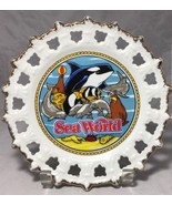 Sea World Vintage 1982 souvenir porcelain 8&quot; plate Gold rim made in Korea - $7.18