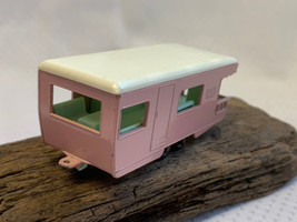 Vtg Lesney Matchbox Series #23 Trailer Caravan Pink Diecast Vehicle 1:64... - $39.95