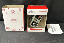  Hallmark Nintendo Controller Christmas Tree Retro Video Gamer Ornament 2021  - £23.32 GBP