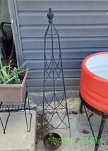 Wrought Iron 48" Square Flower Trellis Finial Topiary Garden Decor - $58.00