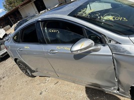 Passenger Right Front Door Vent Glass Fits 13-20 FUSION 104727171Vent Gl... - $71.53