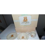 HALLMARK BABY&#39;S KEEPSAKE SERVING BEAR PORCELAIN SET BABY CELEBRATIONS NE... - $25.77 CAD