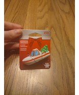 Penn Plax Aquarium Ornament Christmas And Boat (Star Is Broken) - $7.96 CAD