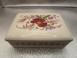 Wedgwood Cornflower ceramic floral trinket box 5&quot; [55] - $24.75