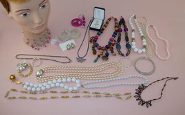 Vintage to New Costume Jewelry Lot 23 Pieces (#E106) - £24.03 GBP