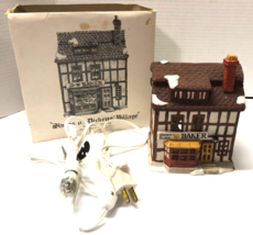 Dept 56 Dickens Village Series 1984 BAKER Retired - £31.38 GBP