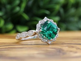 3Ct Cushion Cut Simulated Emerald Ladies Wedding Ring White Gold Plated Silver - £93.08 GBP