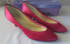 Vtg Connie Color Coordinates Pink Satin Commuter low heel shoes like new... - £31.90 GBP