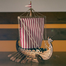 Viking longship model - £701.64 GBP