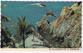 Postcard High Diver On La Quebrada Acapulco Mexico - £2.74 GBP