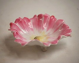 Classic Porcelain 3 Toed Flower Pedal Bowl Pink w Yellow Center Decorative - £11.66 GBP