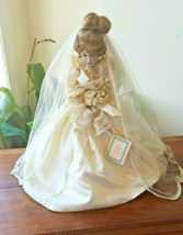 Vintage 1991 The Hamilton Collection &quot;Portrait of Innocence&quot; Bride Doll w/ Stand - £38.14 GBP