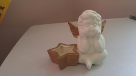 Vintage Ceramic World 9394 White Baby Angel w/Wings and Gold Star Candleholder - £17.82 GBP