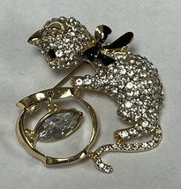 Rhinestone Curious Kitty Cat Fish bowl Brooch Metal Gallery Fashion Jewelry - £15.12 GBP