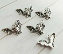 Bat Charms Animal Pendants Antique Silver Vampire Findings Halloween Drops 10pcs - £1.94 GBP