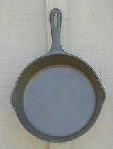 Cast Iron Frying Pan Camping Skillet #6 Unmarked Twin Spouts - £23.35 GBP