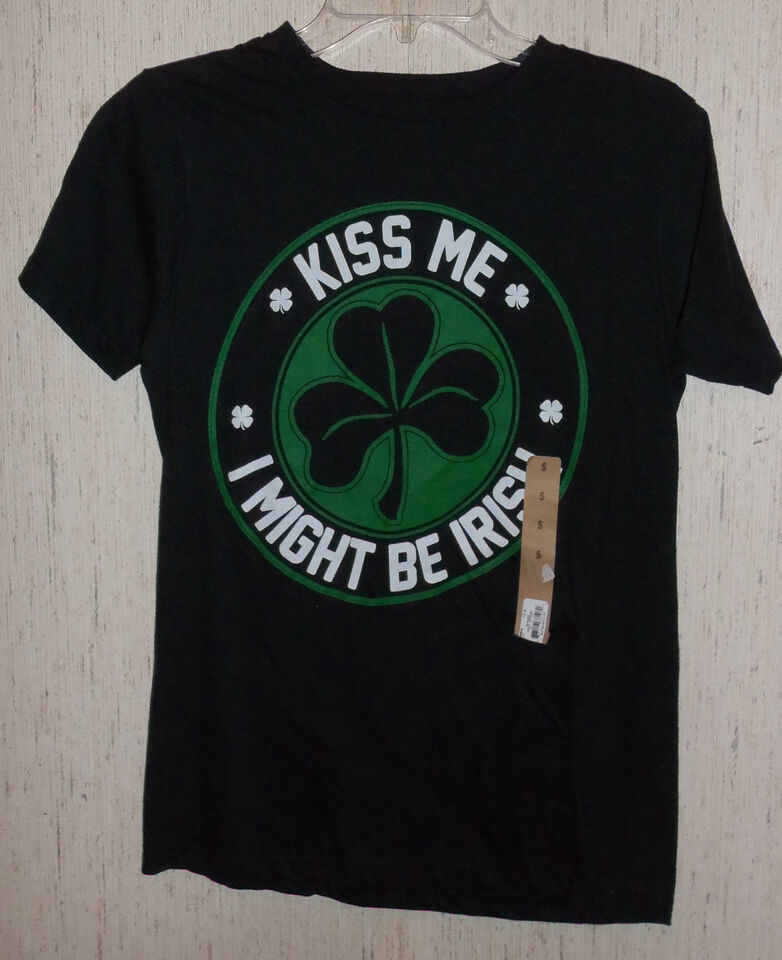 NWT MENS &quot;KISS ME I MIGHT BE IRISH&quot; BLACK NOVELTY T-SHIRT   SIZE S - $18.65