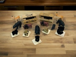 15 George Good Yellowstone Flocked Plastic Animals Crated Bears  Souveni... - £51.00 GBP