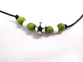 CERAMIC SOCCER BALL ROUND BEAD WITH LIME GREEN &amp; WHITE ACCENT BEADED NEC... - €5,61 EUR