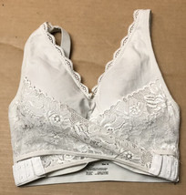 Cara Mia Women&#39;s White Bra Size M - $9.80