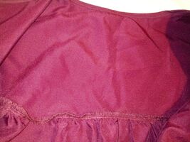 BURGUNDY GRADUATION GOWN HALLOWEEN COSTUMES JUDGE ANGEL 48" CHEST 51" LE... - $13.49