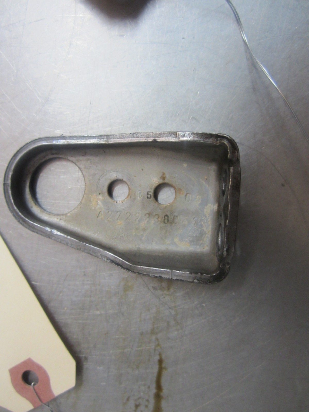 Engine Lift Bracket For 06-08 Mercedes-Benz R350  3.5 2722230041 - $25.99