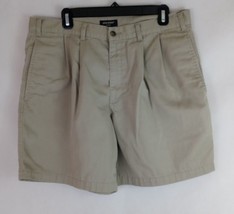 Dockers Khakis Men&#39;s Tan Shorts Size 36 Inseam 8&quot; - £7.66 GBP