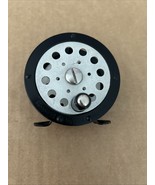 VINTAGE PFLUEGER PROGRESS NO. 1774 FLY REEL, MADE IN THE USA - $232.19 MXN