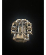 Vintage Script E Eisenberg Jewelry Beautiful green Rhinestones Fur clip ... - $3,180.14 MXN