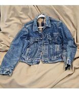 LEVI VINTAGE 423 FLNNEL LINED DENIM TRUCKERS JACKET - $190.14 CAD